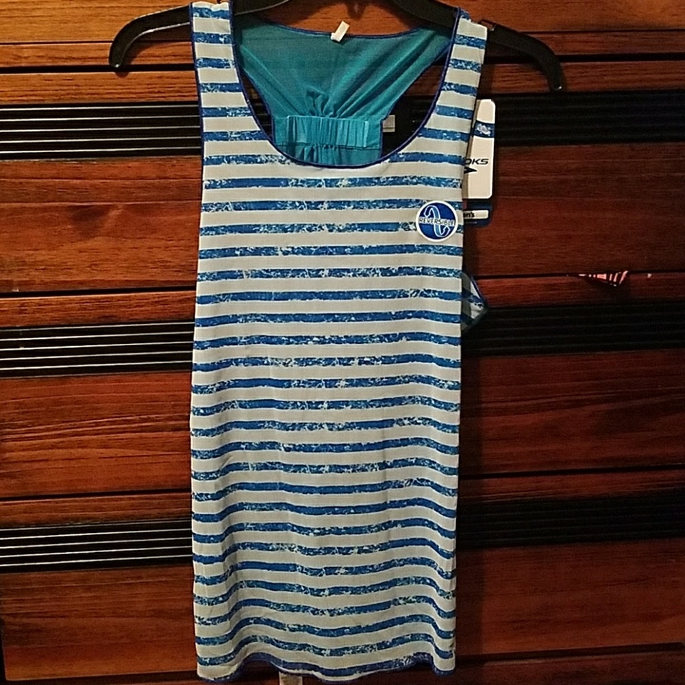 Brooks running tank